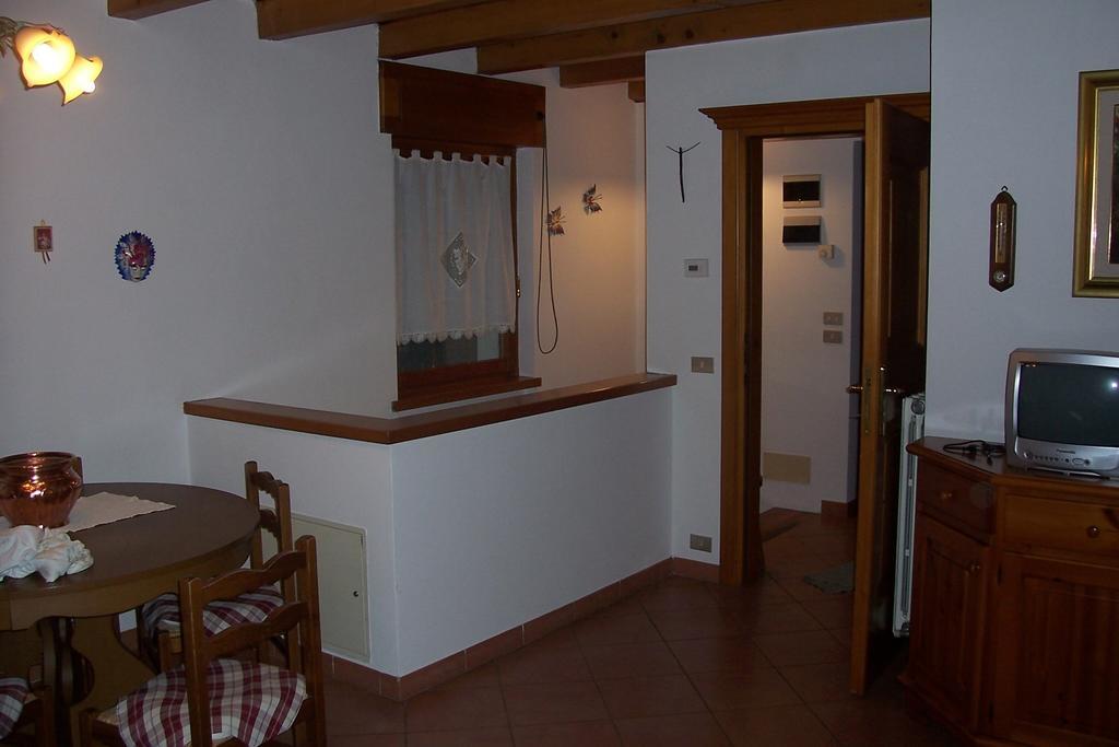Fabbricato Indipendente Centro Daire Lozzo Cadore Oda fotoğraf